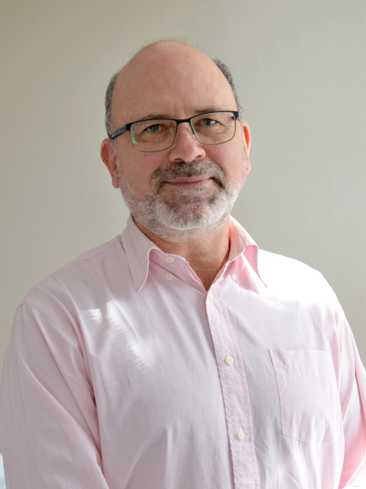 Fionn Skiotis, Member